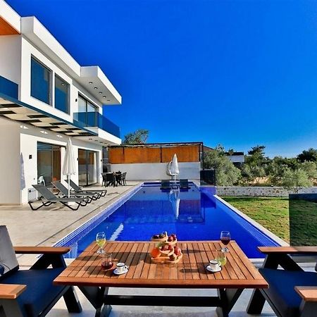 Villa Lycian-Kalkan 3 Bedroom-2 Jakuzzies-Sauna-Turkish Hamam-Huge Private Pool And Lovely Garden Kaş Exterior photo