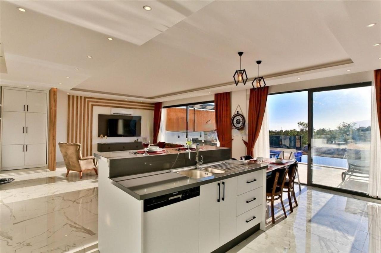Villa Lycian-Kalkan 3 Bedroom-2 Jakuzzies-Sauna-Turkish Hamam-Huge Private Pool And Lovely Garden Kaş Exterior photo