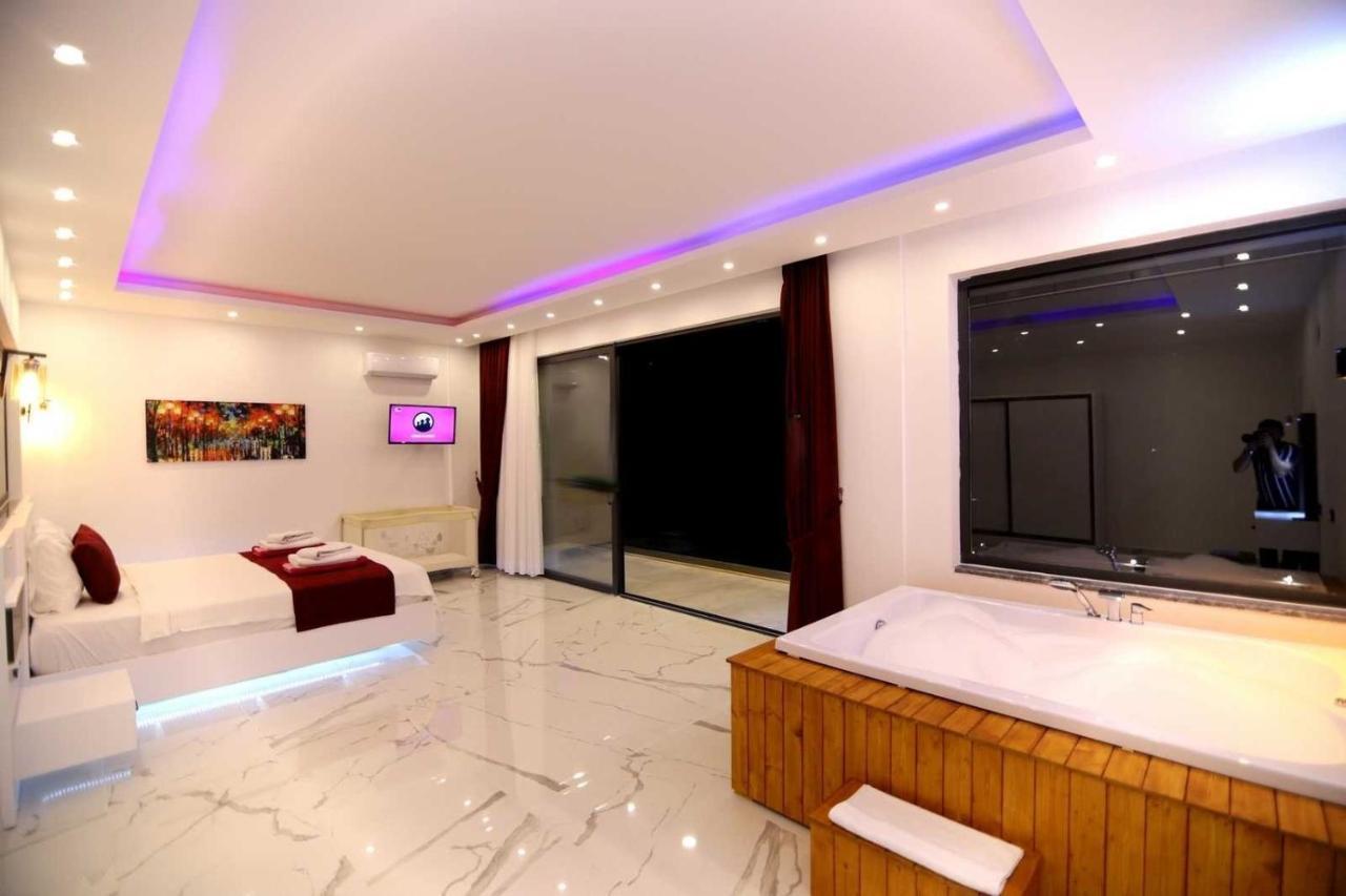 Villa Lycian-Kalkan 3 Bedroom-2 Jakuzzies-Sauna-Turkish Hamam-Huge Private Pool And Lovely Garden Kaş Exterior photo