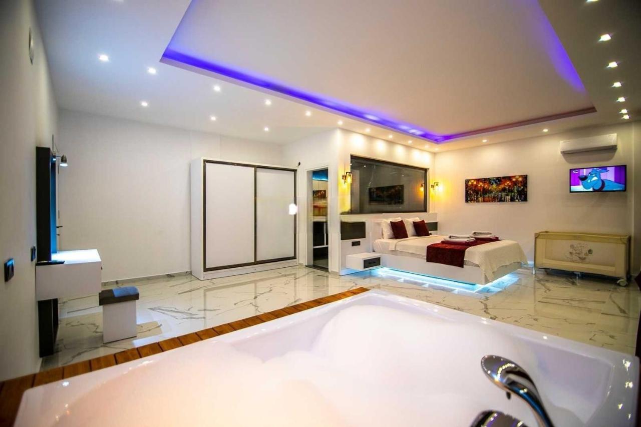 Villa Lycian-Kalkan 3 Bedroom-2 Jakuzzies-Sauna-Turkish Hamam-Huge Private Pool And Lovely Garden Kaş Exterior photo