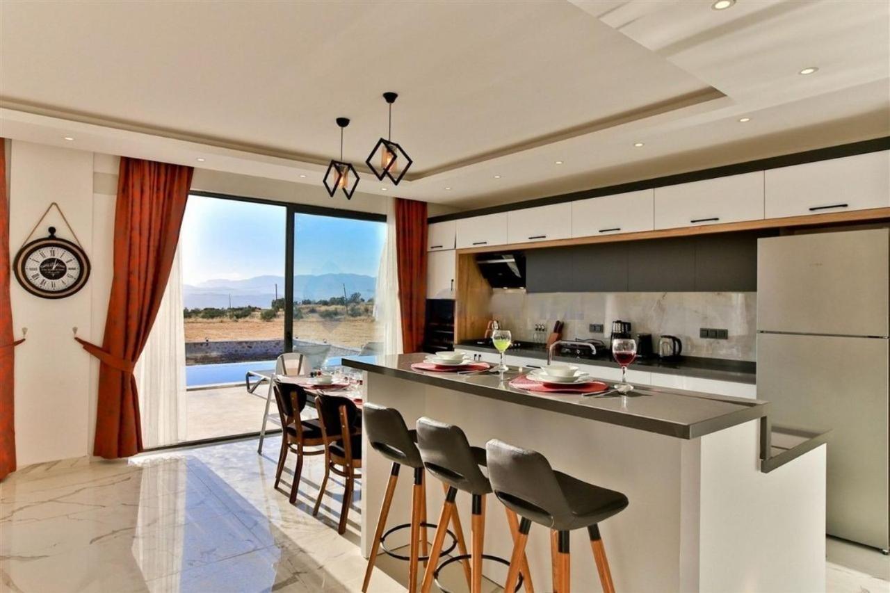 Villa Lycian-Kalkan 3 Bedroom-2 Jakuzzies-Sauna-Turkish Hamam-Huge Private Pool And Lovely Garden Kaş Exterior photo