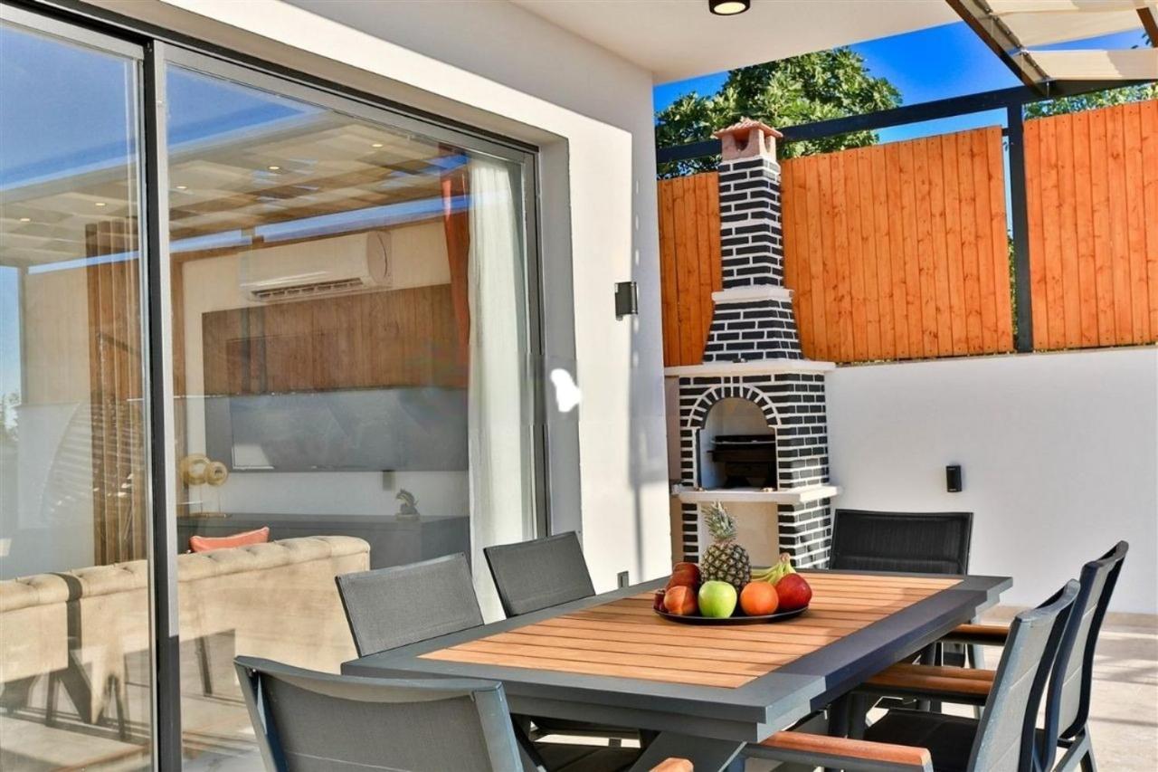 Villa Lycian-Kalkan 3 Bedroom-2 Jakuzzies-Sauna-Turkish Hamam-Huge Private Pool And Lovely Garden Kaş Exterior photo